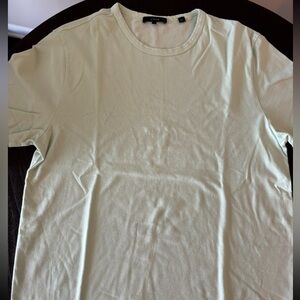Vince T-shirt men’s medium. Mint color